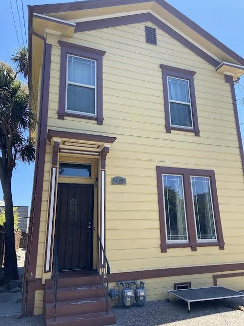 2836 Myrtle St, Emeryville, CA, 94608-4525 | Card Image