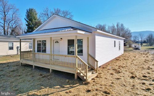 240 Deford Ave, STANLEY, VA, 22851-3746 | Card Image