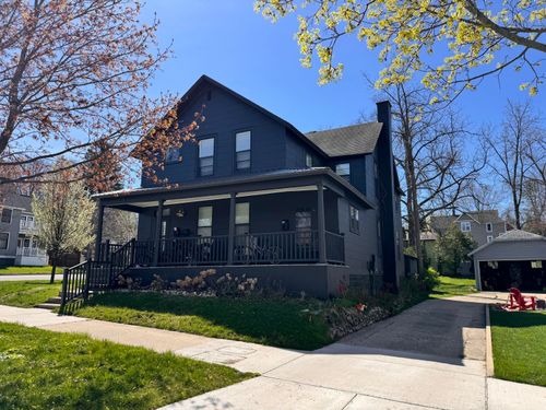 524 State St, Petoskey, MI, 49770-2769 | Card Image