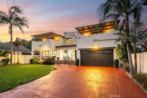 4221 E Massachusetts St, Long Beach, CA, 90814-0613 | Card Image