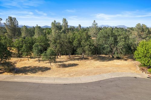 866 Blackstone Ct, Redding, CA, 96003-2534 | Card Image