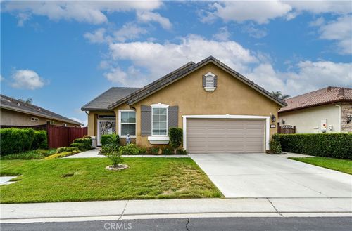 7787 Hagen Cir, Hemet, CA, 92545-8831 | Card Image