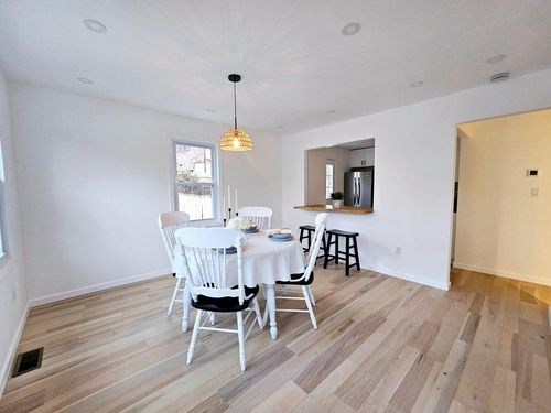 181 Vernon Valley Rd, East Northport, NY, 11731-1409 | Card Image