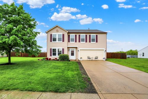 714 Thornburg Pkwy, Brownsburg, IN, 46112-8075 | Card Image