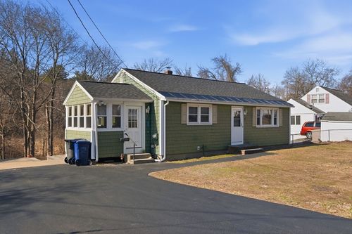 40 Charles St., Dracut, MA, 01826 | Card Image