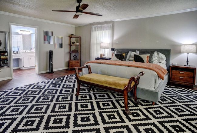 4703 Laguna Ln, House other with 3 bedrooms, 2 bathrooms and 2 parking in Austin TX | Image 14
