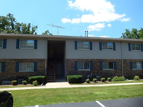 f-375 Woodridge Cir, South Elgin, IL, 60177-2391 | Card Image