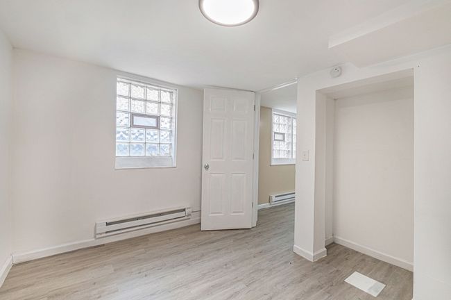 609 E Paterson St, Home with 0 bedrooms, 5 bathrooms and null parking in Flint MI | Image 8