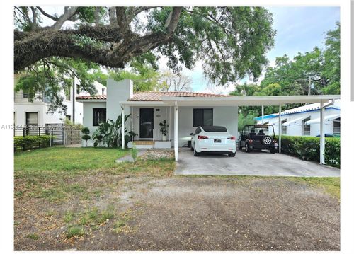 --3439 Percival Ave, Miami, FL, 33133-5040 | Card Image