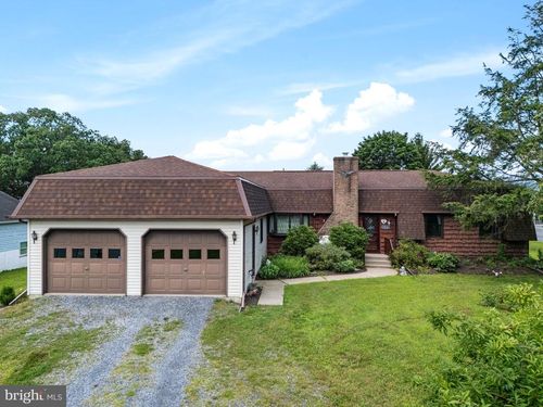 7438 Route 309, New Tripoli, PA, 18066-4205 | Card Image