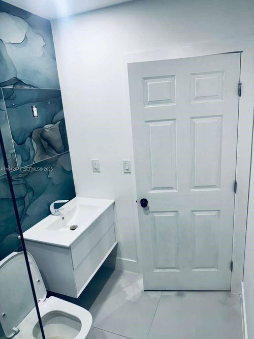 a-1308 Nw 19th Ave, Fort Lauderdale, FL, 33311-5343 | Card Image