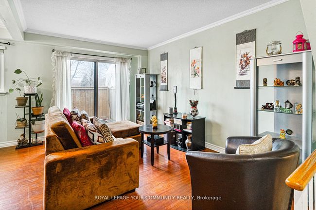 336 Fleetwood Cres, Condo with 3 bedrooms, 2 bathrooms and 1 parking in Brampton ON | Image 4