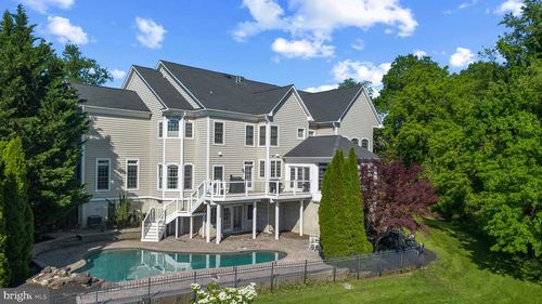 17621 Auburn Village Dr, Sandy Spring, MD, 20860-1045 | Card Image