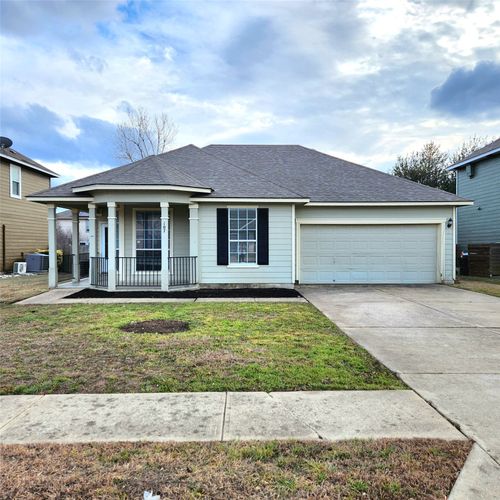 107 Holmstrom St, Hutto, TX, 78634-5286 | Card Image