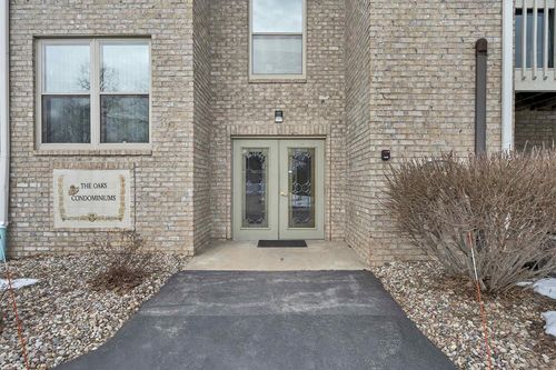28-1600 Rustic Oaks Court, ALLOUEZ, WI, 54301 | Card Image