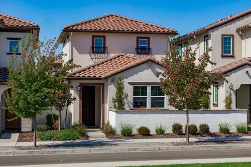 6112 Campus Parkway, Roseville, CA, 95747 | Card Image