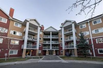 2116 - 10 Prestwick Bay Se, Condo with 2 bedrooms, 2 bathrooms and 1 parking in Calgary AB | Image 2