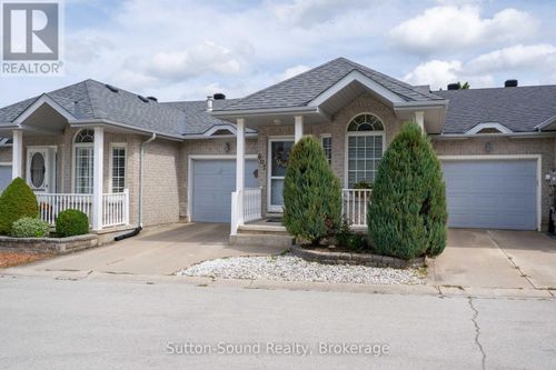 907 9th A Avenue E, Owen Sound, ON, N4K6Y4 | Card Image