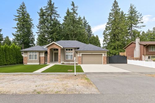 20073 38b Ave, Langley, BC, V3A6H6 | Card Image