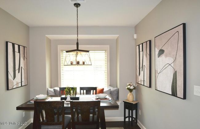 Eat-In Kitchen | Image 10