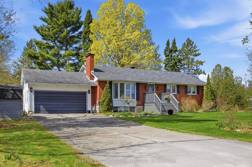 121 Stamford Dr, Perth, ON, K7H3C1 | Card Image