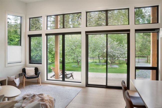 585 Wildwood Cres, House other with 1 bedrooms, 1 bathrooms and 3 parking in Gabriola Island BC | Image 23