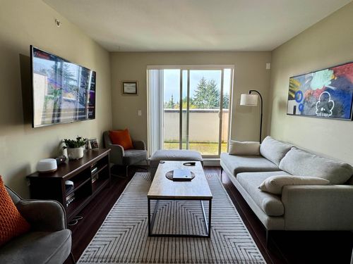 ph3-1239 Kingsway, Vancouver, BC, V5V3E2 | Card Image