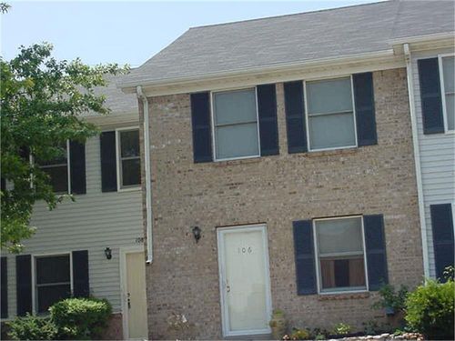 106 Heritage Dr, Nicholasville, KY, 40356-2400 | Card Image