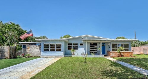937 Duval St, Lantana, FL, 33462-4325 | Card Image