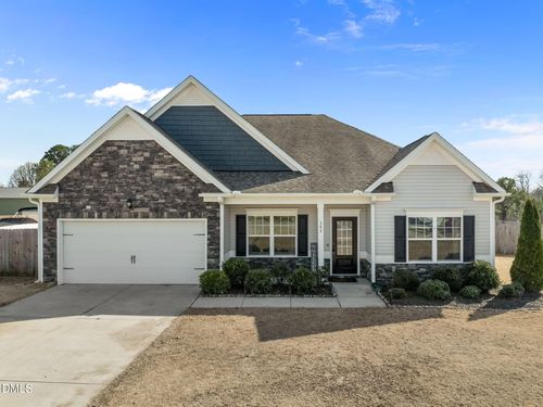 343 Highland Rhodes Dr, Clayton, NC, 27520-3459 | Card Image