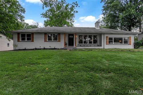 9 Carter Ct, Olivette, MO, 63132-2002 | Card Image