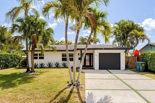 3672 Nw 17th Ter, Oakland Park, FL, 33309-5805 | Card Image