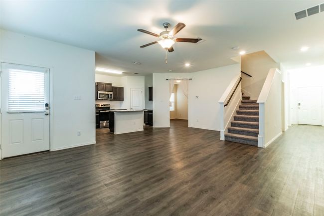 470 Major Lee Ln, Condo with 3 bedrooms, 3 bathrooms and 4 parking in Jarrell TX | Image 6