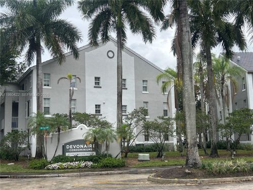 apt-204-11177 Sw 8th St, Pembroke Pines, FL, 33025-6986 | Card Image