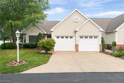 2823 Stratford Cir, Green, OH, 44312-5912 | Card Image