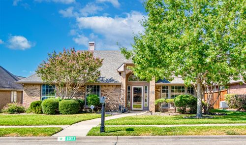 1311 Royal Palm Ln, Carrollton, TX, 75007-1035 | Card Image