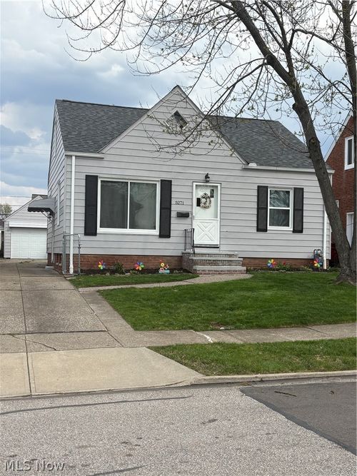 5271 W 49th St, Parma, OH, 44134-1019 | Card Image