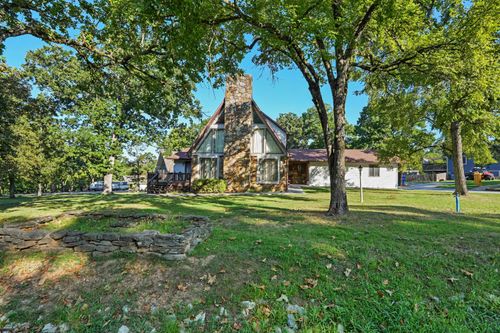 7 Scottsdale Cir, Branson West, MO, 65737-8465 | Card Image