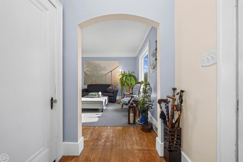 22915 E 13 Mile Rd, Saint Clair Shores, MI, 48082-1355 | Card Image