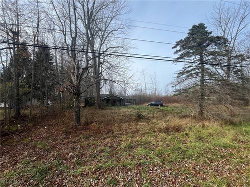 4861 N Myers Rd, Geneva, OH, 44041-7702 | Card Image