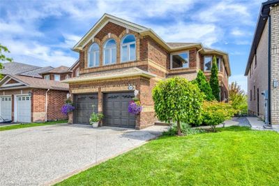 5443 Mcfarren Blvd, House other with 6 bedrooms, 4 bathrooms and 5 parking in Mississauga ON | Image 2