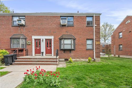 6-178-160-10 Cross Island Parkway, New York, NY, 11357 | Card Image