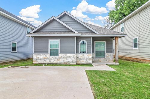 426 W Coffin St, Denison, TX, 75020-7608 | Card Image