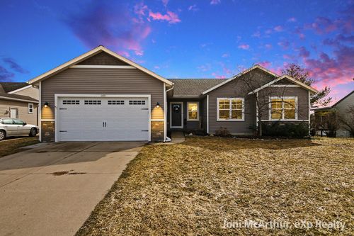 11771 Deerfield Dr, Ravenna, MI, 49451-9486 | Card Image