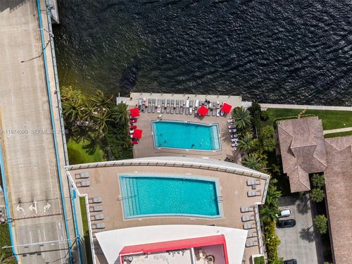 r2806-2602 E Hallandale Beach Blvd, Hallandale Beach, FL, 33009-4819 | Card Image