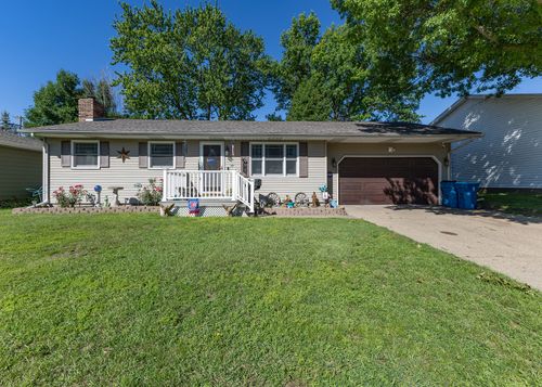 911 6th Ave, Camanche, IA, 52730-1518 | Card Image