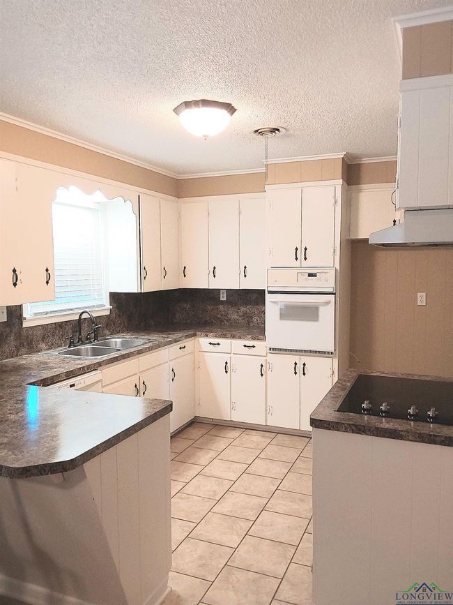 1011 Hillcrest, House other with 3 bedrooms, 1 bathrooms and null parking in Linden TX | Image 13
