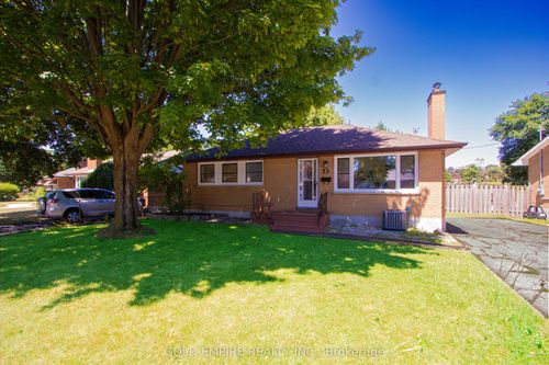 33 Godfrey Dr, London, ON, N5V2E8 | Card Image