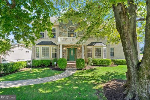 7838 Heritage Dr, ANNANDALE, VA, 22003-5313 | Card Image