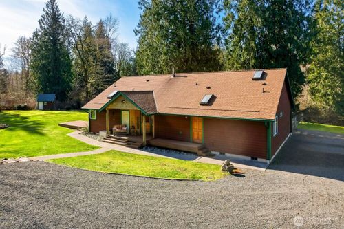 15828 234th St Se, Snohomish, WA, 98296-4943 | Card Image